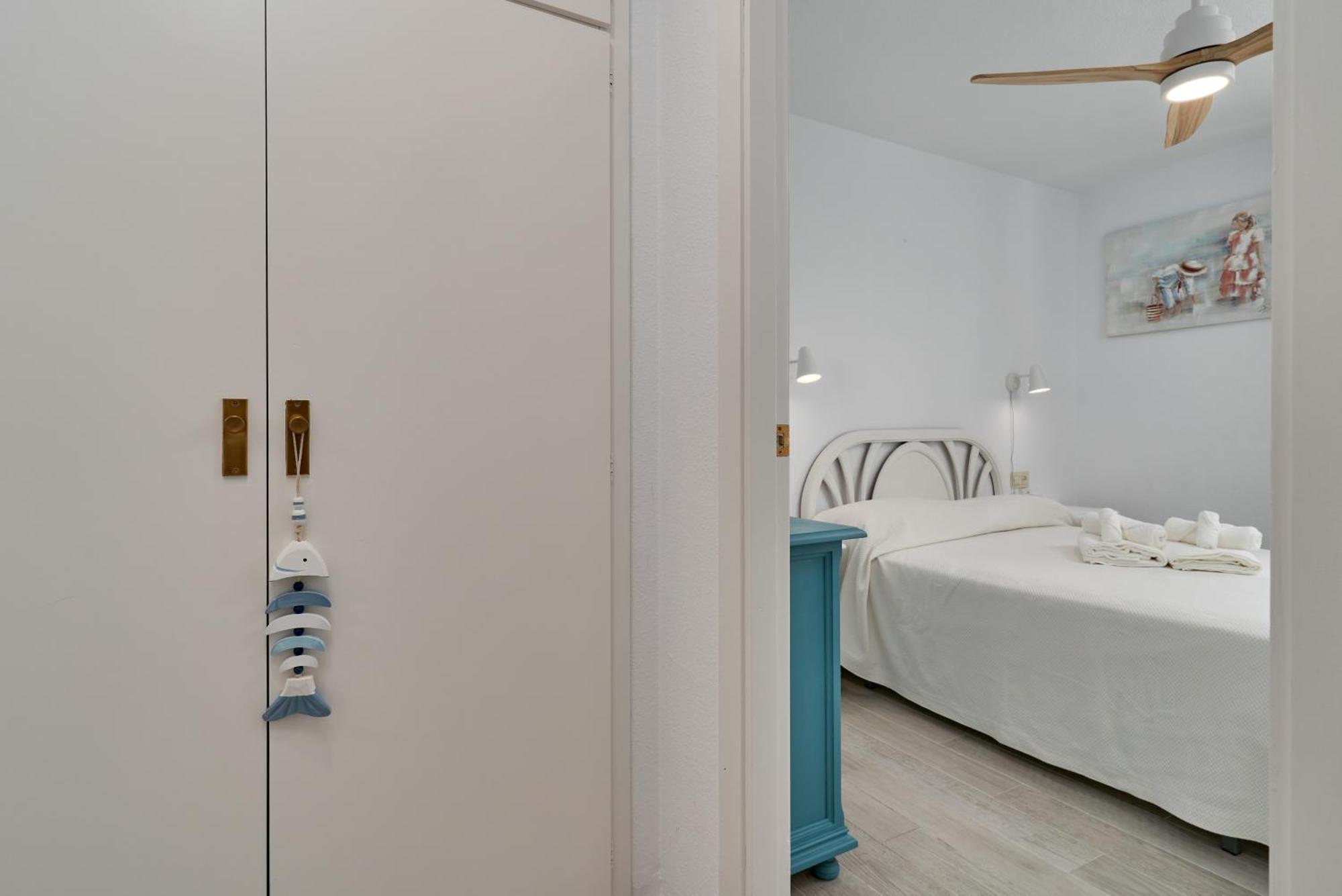 El Rompeolas Apartment